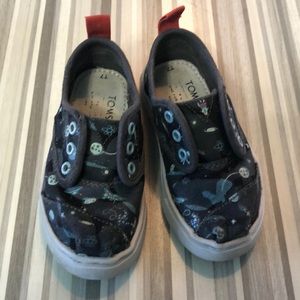 Toddler Tom shoes